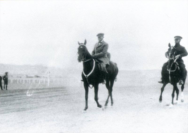 Genelkurmay arşivlerindeki Atatürk fotoğrafları yayınlandı 1