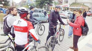 Dünya Toprak Günü'nde 100 km pedal çevirdiler