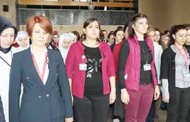 OMÜ'de Özgecan için saygı duruşu