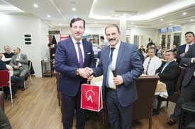 MEMURLARDAN TOK'A ONUR YEMEĞİ