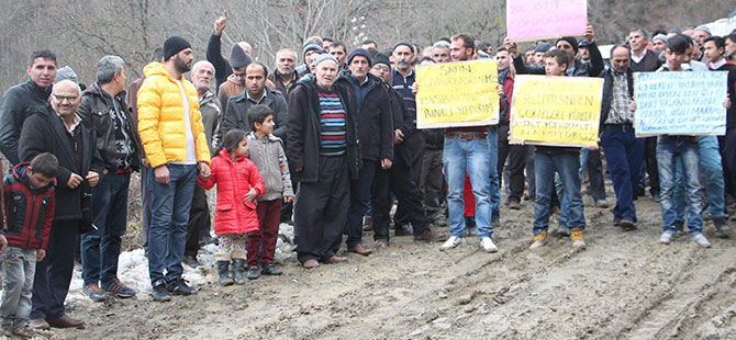 Vezirköprü'de yol eylemi