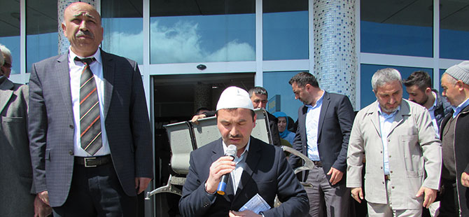 Kavak'ta umre adaylarına uğurlama töreni