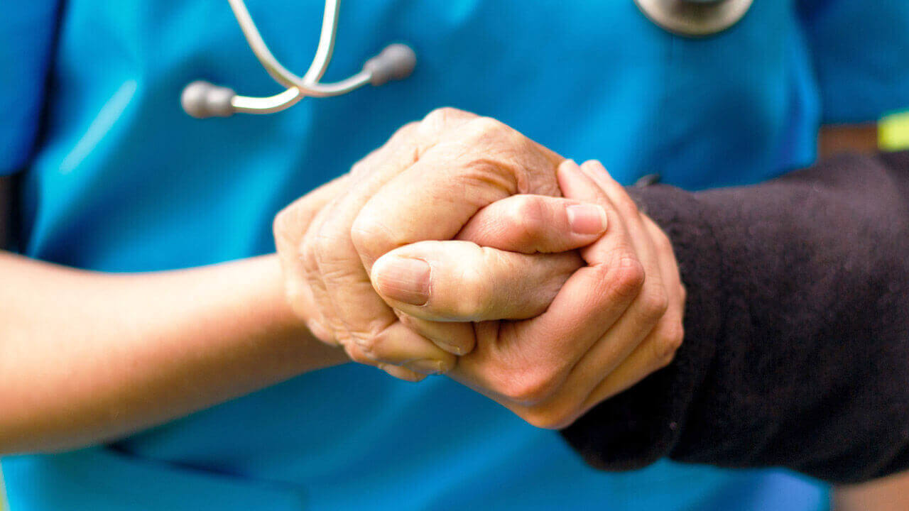 Ellerde titreme ‘Parkinson hastalığının habercisi olabilir