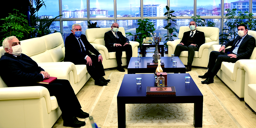 DOKAP BAŞKANI GÜLTEKİN'DEN REKTÖR ÜNAL’A ZİYARET