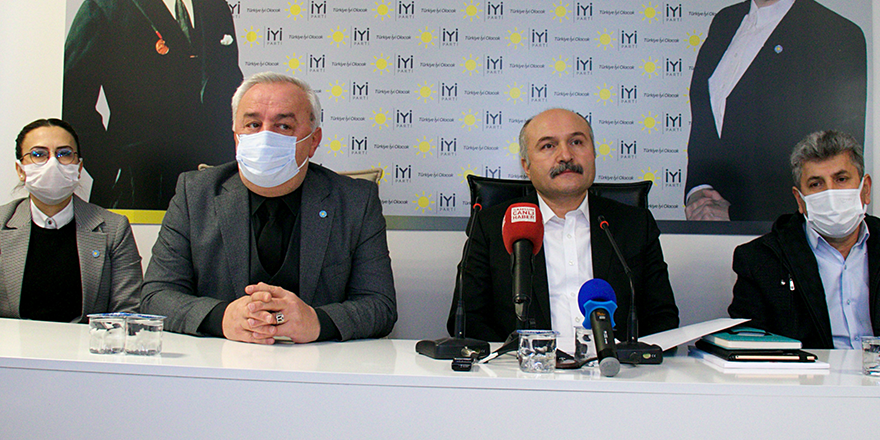 ERHAN USTA SAMSUN İL BAŞKANLIĞINDA KONUŞTU