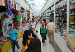 Yabancılar Pazarı halkın yüzünü güldürüyor
