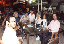 Biz buradayız