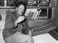 "Nazım Hikmet, Edebiyat Enstitüsü’nün kapanmasını engelledi"