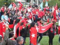 Gurbetçilerin terör tepkisi