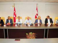 YÖNETİM ZORU BAŞARMAYA UĞRAŞIYOR