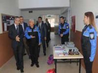 Miniklere Kırtasiye Yardımı