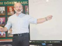 "ALZHEİMER'DAN KURTULUŞ YOK FAKAT DAHA İYİ YÖNETİLEBİLİR"