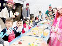 ATAKUMLU MİNİKLER KUKLA YAPIYOR
