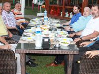 İŞADAMI YILMAZ’DAN PERSONELİNE İFTAR YEMEĞİ