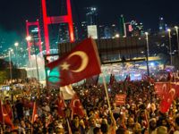 TÜM ZAMANLARIN EN ÇOK İZLENEN FİLMİ: VATAN!