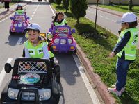 İlkadım'da Minik Şoförler Trafikte