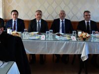 KAMPÜS ÇEVRESİNE YEM BIRAKILDI