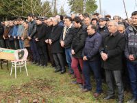 GENÇ KIZ YATAĞINDA ÖLÜ BULUNDU