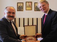 USTA BÜYÜKELÇİYİ AĞIRLADI