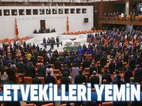 Milletvekilleri yemin ediyor
