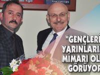"GENÇLERİMİZİ YARINLARIMIZIN MİMARI OLARAK GÖRÜYORUZ"