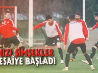 KIRMIZI ŞİMŞEKLER MESAİYE BAŞLADI
