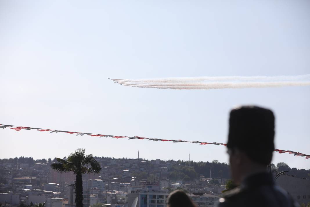 Türk Yıldızları ve SOLOTÜRK, Samsun semalarında gösteri uçuşu yaptı 8