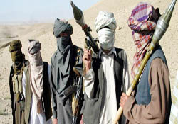 Afganlar Taliban'a karşı ayaklandı