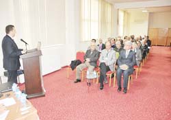 Erkan, Kent Konseyini övdü