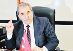 Üreten bir toplum yetiştiriyoruz