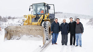 Kaymakam kar mesaisinde