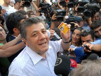 Balbay cep telefonu numarasını açıkladı. Peki neden?