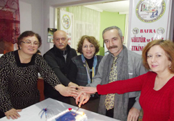 KÜSADER'de doğum günü kutlaması