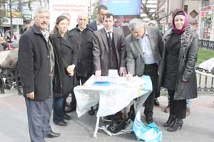 Özgürlük Kampanyası Stantlarla devam ediyor