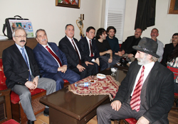 Şiir geceleri devam ediyor