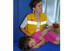 Üzerine televizyon devrildi