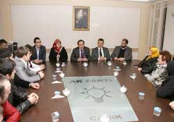 AK KADROLAR ÇALIŞIYOR