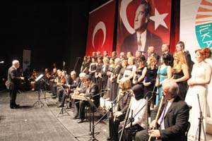 AKM'de Sanat Müziği gecesi
