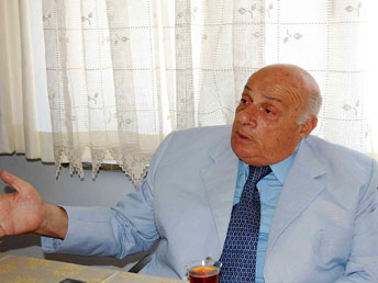 Denktaş'tan darbe iddialarına cevap