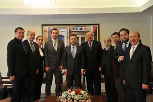 Çarşambalılardan Aksoy'a plaket