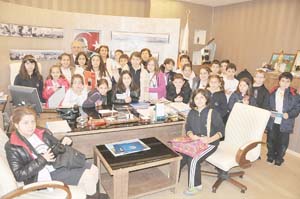 Ezgililerden Belediye Ziyareti