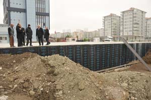 Otopark  tamamlandı
