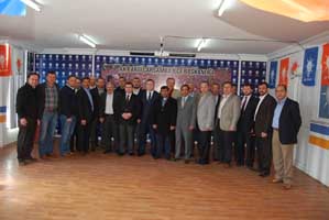 Siyasi kimliklerimizi cebimize koyduk