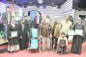 Akülü arabasına kavuştu