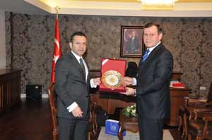 Vali Aksoy'u bilgilendirdi