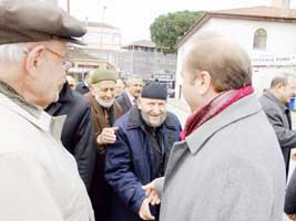 'Kimsesizlerin kimsesiyiz'