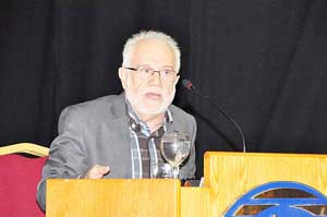 "Her Müslüman Ülkesine Mührünü Bastı"