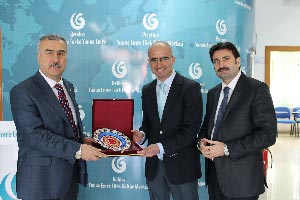 Milletvekili Demir, Milli  Akif'in torunuyla Makedonya'da