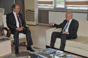 Melek Yüzlülere Evlerinde Ziyaret