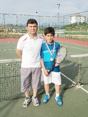 Vezirköprü'de tenis heyecanı